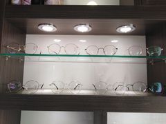 -视野联行眼镜蔡司·依视路官方授权店(顺城店)