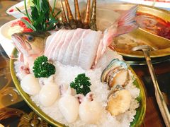 -小天鹅火锅·一线江景洪鼎旗舰店(洪崖洞店)