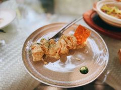 招牌沙汁大虾球-T館·花园艺术餐厅