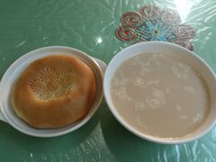 奶茶+馕-伊宁伊香酥油奶茶馆