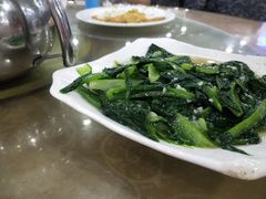-双月饭店·20年老字号(新村店)