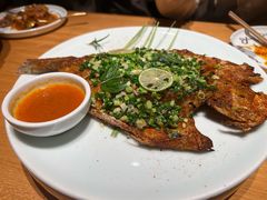 香茅草烤鲈鱼-一坐一忘云南菜(北京skp店)