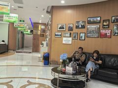 -雅悦齿科(顾村公园店)