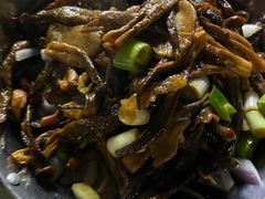 -丹水桥地锅鱼·翘嘴鲌·地方特色全鱼宴(丹江口大坝店)
