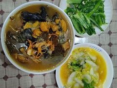 -乐禧母婴全自营月嫂(宝山店)