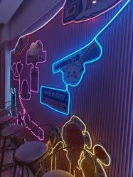 -莎蔓莉莎美容会所