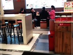 大堂-红灯笼面食馆(世贸店)