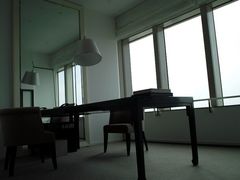 上海柏悦酒店江景套房-书台近照-上海柏悦酒店