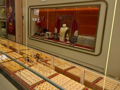 -恒一珠宝·回收黄金钻石奢侈品(灵岩南路店)