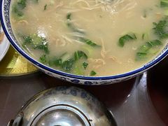 -宾朋海鲜美食特色餐厅·纯手工鲅鱼水饺(兴海路店)