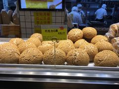 -鲍师傅糕点(江苏路店)