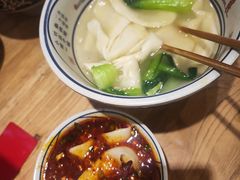 -陇上秦轩西安biangbiang面(朝龙汇店)