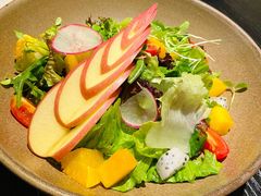 夏日清新蔬果沙拉-Let'sBURGERplus·非常创意汉堡(三里屯店)