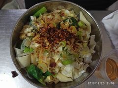 油泼面-佰运猪蹄(高陵店)