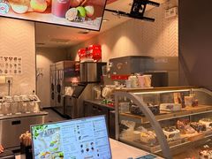 -DQ·蛋糕·冰淇淋(龙湖狮山天街店)