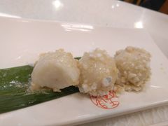 花生糯米团子-南八仙·老上海味道(南京东路店)