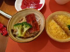 -岷山饭店-芝芝自助餐厅