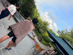 -腾冲洞山温泉村