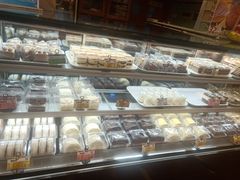 面包甜点陈列柜-新侨三宝乐面包店(崇文门店)