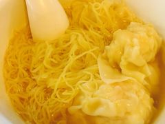-新大咀港式茶餐厅(宝山万达店)