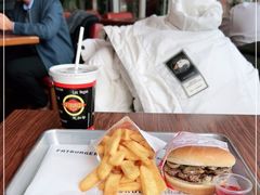 -FATBURGER 特富客汉堡(外交公寓店)