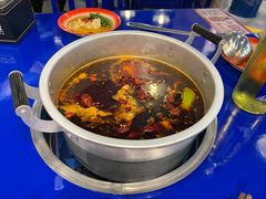 传统锅底-马路边边串串香(大成路店)
