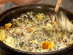 -帅巴人舅母子腊蹄民俗村