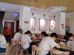 -闫家驴肉老店(华电一校店)