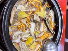 -菌之家·专业纯野生菌火锅·特色炒菌