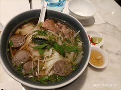 -港丽餐厅(高德置地店)