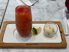 蜜桃果果芭乐果茶-哈根达斯(美罗城店)