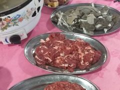 -五洞培记山庄·鲜牛肉火锅