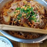 好好吃的冒菜啊，感觉更像钵钵鸡的底！