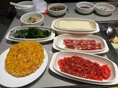 -海底捞火锅(新松江路生日主题店)