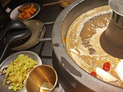 -晓宇重庆火锅(西安荟聚店)