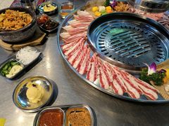 -哈哈碳都·牛肋条无限自助烤肉(台江万达店)