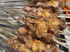 -烤肉小伙烤肉店