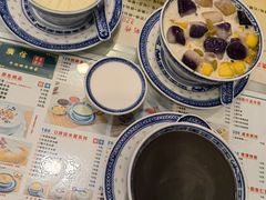 -广信牛奶甜品世家(台东店)