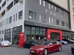 -TESLA 特斯拉(深圳观澜特斯拉直营钣喷中心)