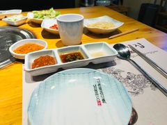 -唯成•韩国炭火烤肉 유성고기