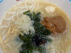 -灵芝妹子海鲜米线(凯德和平广场店)