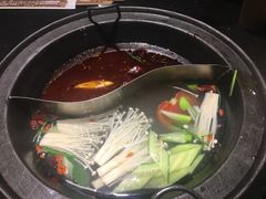 -唇辣号重庆老火锅(燕郊鑫乐汇店)