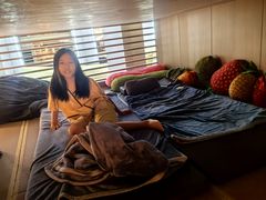 -涨巢·潮玩水疗局