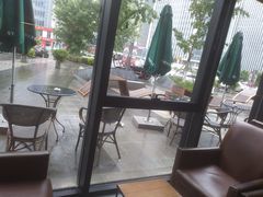 靠窗位-星巴克(济南美莲广场店)