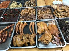 -雷祖芳老妈蹄花店