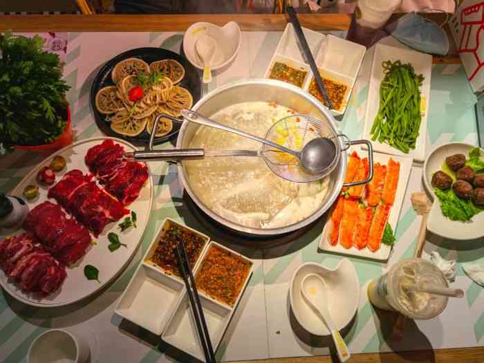 花田煮鲜牛肉火锅(cityon熙地港店)-"[薄荷]环境:在凤城七路熙地港的