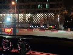 -上海星瀚奔驰4S店(红柳路店)