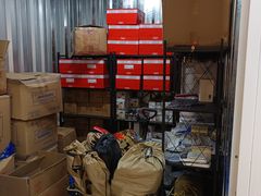 -安东易迷你自助仓储寄存仓库(杨浦店)