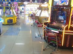 -直通车欢聚中心(崇州万达店)