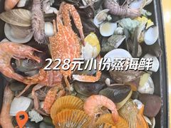 特色一锅鲜-鹏城人家海鲜酒家·23年老字号(较场尾店)